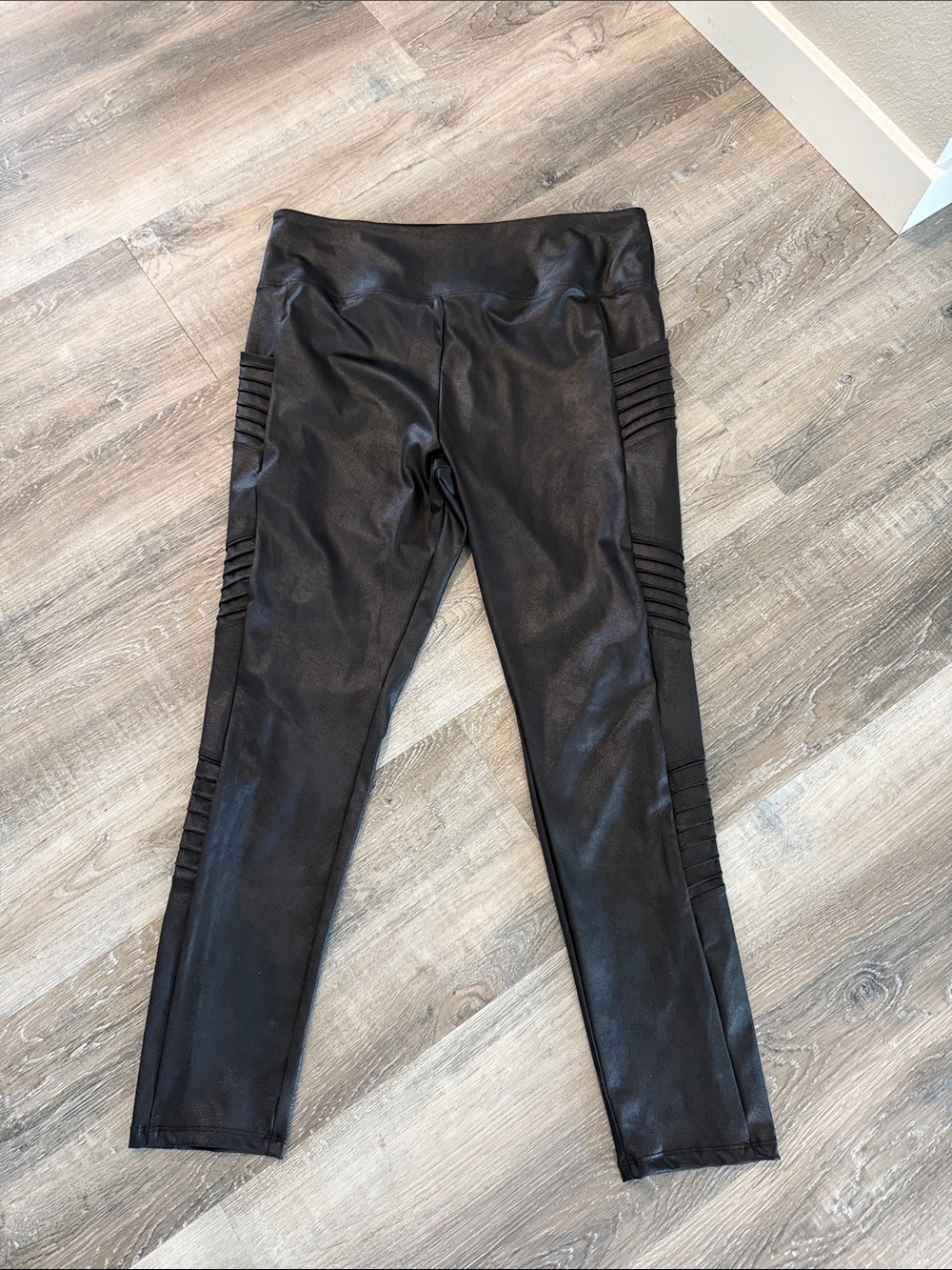 Simply Vera Black Faux Leather Moto Leggings sz xl